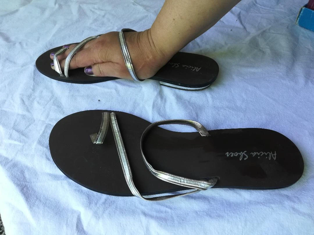 Zilveren teenslippers maat 39 – photo 12